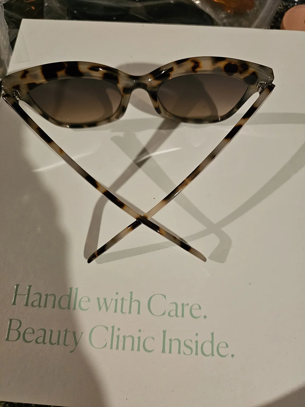 Tortoiseshell Cat-Eye Sunglasses - Brown Lens